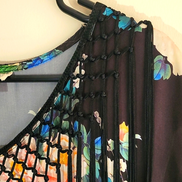 Urban Renewal Assymetric Hem Fringe Dress Size Small - Picture 8 of 9